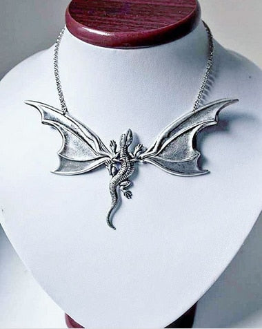 2021 New Bat Wing Necklace with Dragons