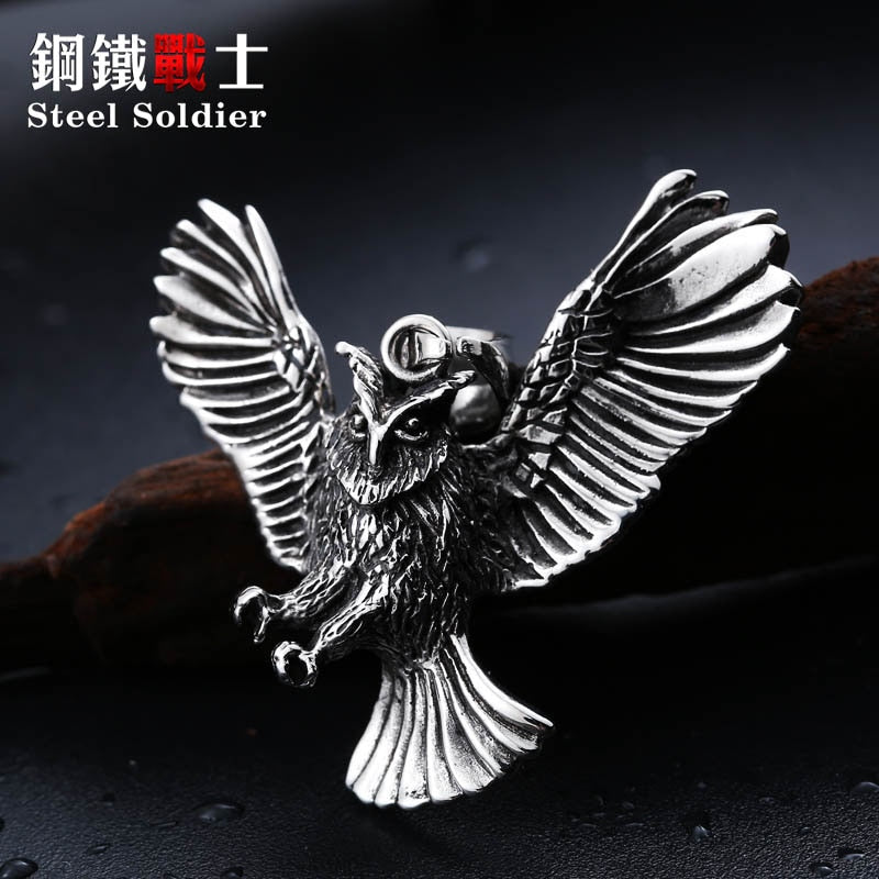 2021 New steel soldier owl necklace