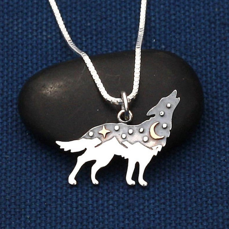 2023 New Exquisite Star Mountain  Wolf Necklace