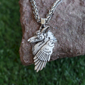 2021 Viking Raven wolf necklace