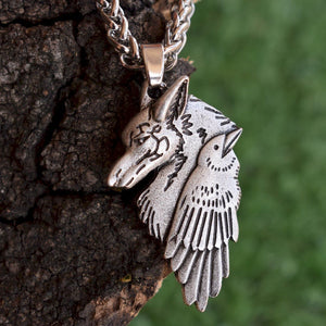 2021 Viking Raven wolf necklace