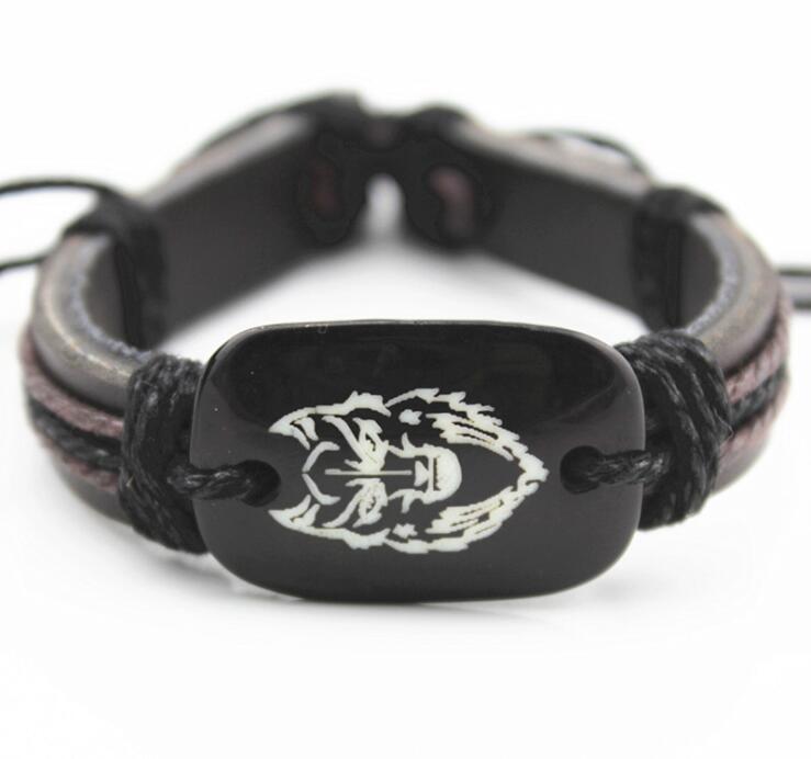 Cool Wolf head leather bracelet