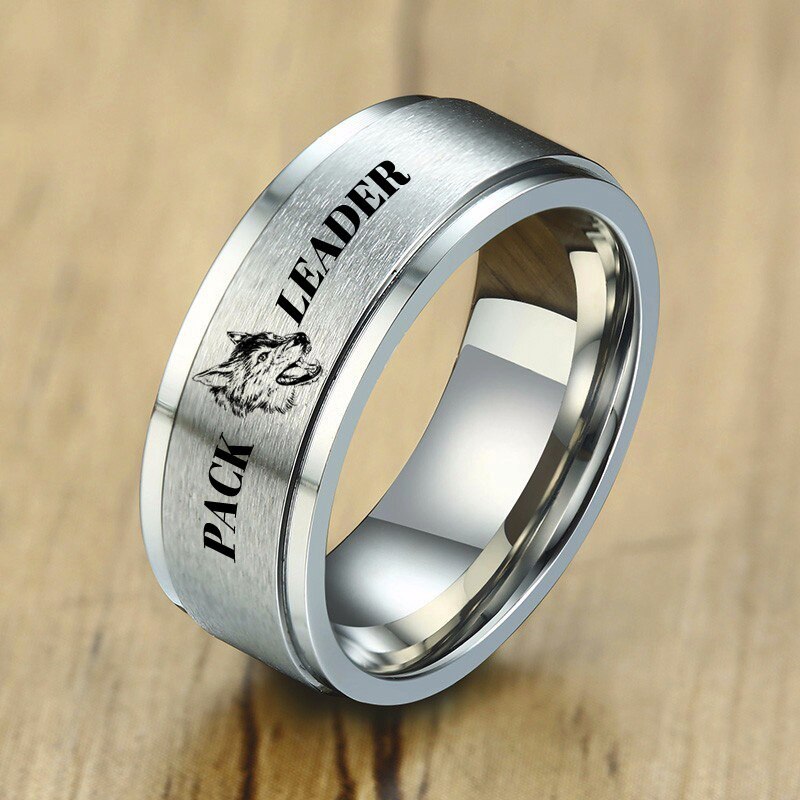 2021 New PERSONALIZED Wolf RING
