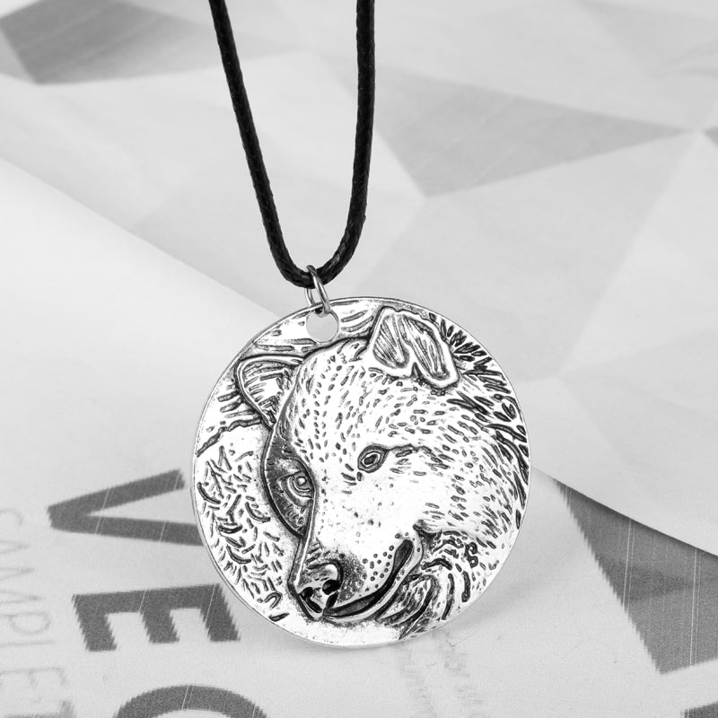 2021 New Vintage Wolf Necklace